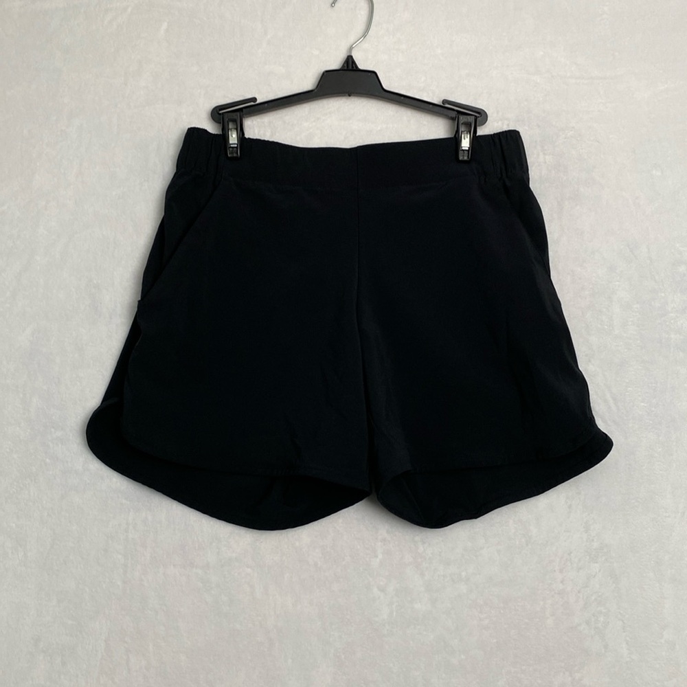 Columbia Women’s Shorts Size Medium